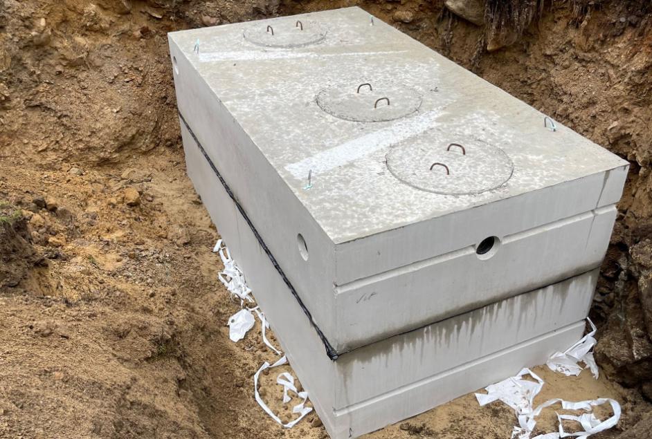 Concrete septic tanks